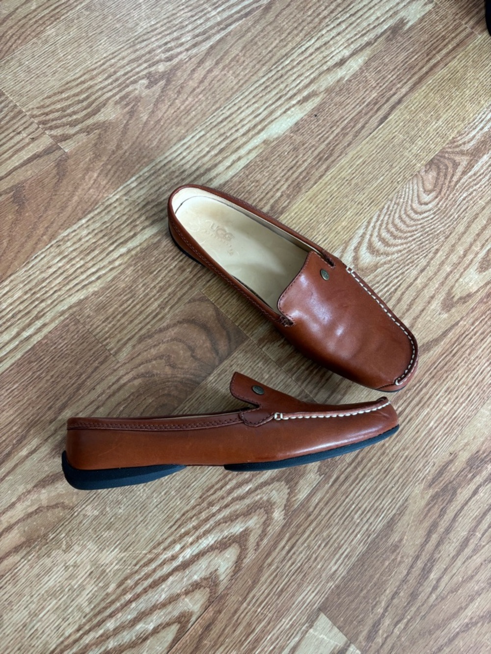 UGG Leather Driving Loafers Brown Slip-On Moccasins Size 8